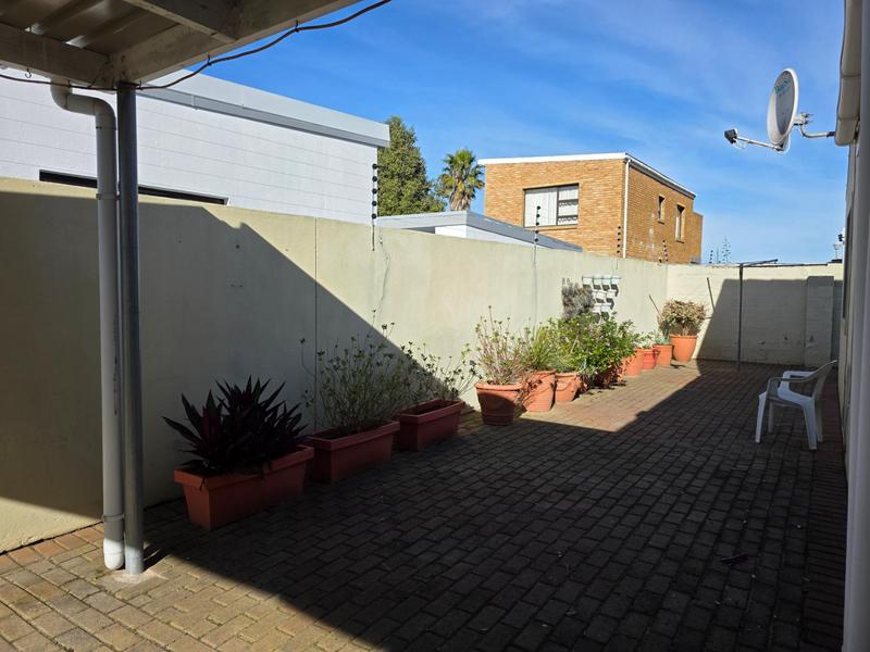 3 Bedroom Property for Sale in Franskraal Western Cape